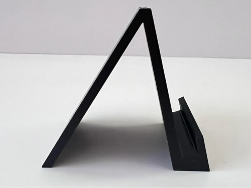 Sort 3D-printet bordstativ til motivbilder – faktisk produkt