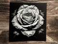 Rose – 3D-printet HueForge-bilde flatt på underlag